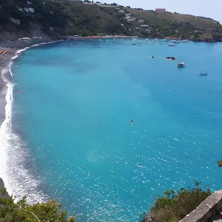 Casa Nel !!! Falconara Albanese