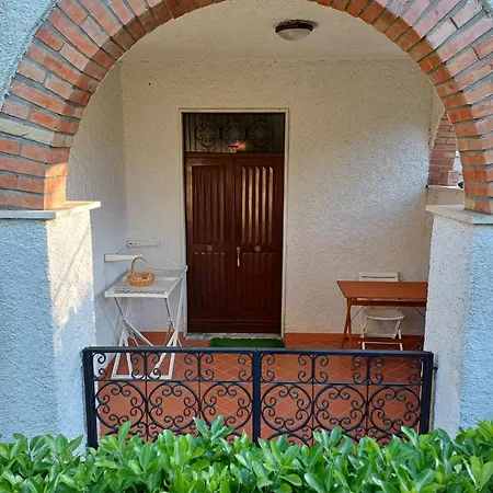 Casa Nel !!! * Falconara Albanese