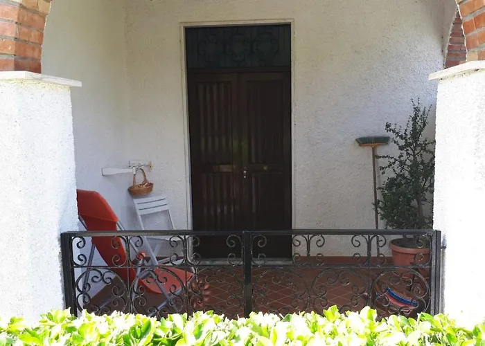 Casa Nel !!! Falconara Albanese